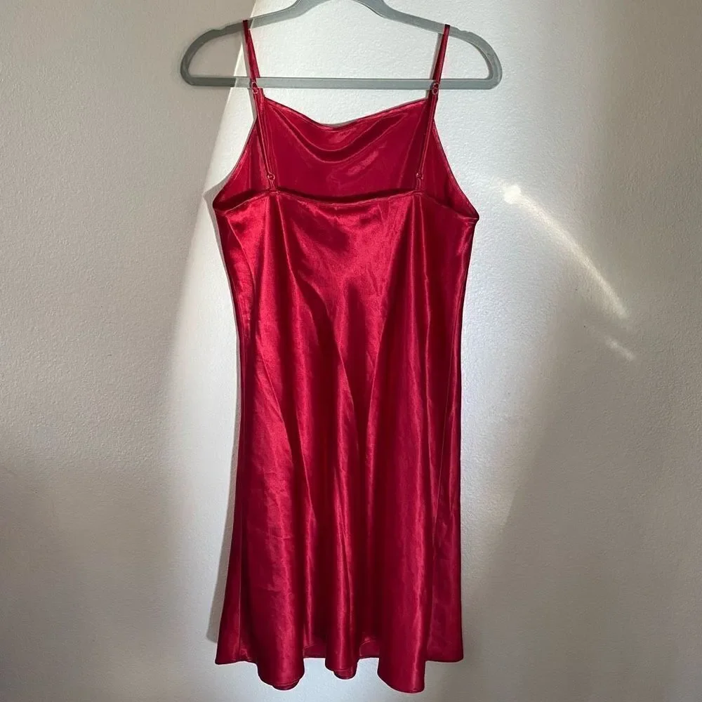Vintage Gilligan & O’Malley Red Satin Slip - Picture 2 of 4